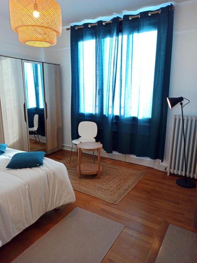 Spacieux Appartement Au Centre Du Mans Льо Ман Екстериор снимка