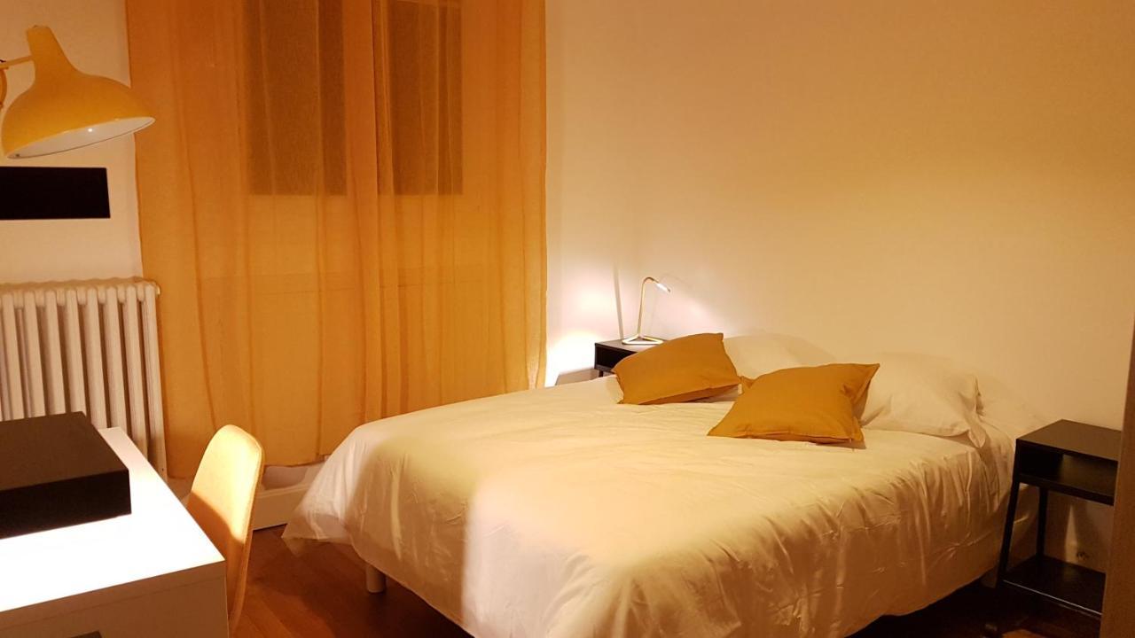 Spacieux Appartement Au Centre Du Mans Льо Ман Екстериор снимка